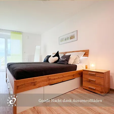 De Twargbutt Nordseeluft Vom Balkon Aus Schnuppern Dorumer Neufeld
