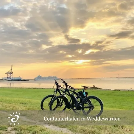 De Twargbutt Nordseeluft Vom Balkon Aus Schnuppern Apartmán Dorumer Neufeld