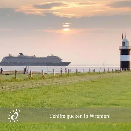 De Twargbutt Nordseeluft Vom Balkon Aus Schnuppern * 도룸 노이펠트